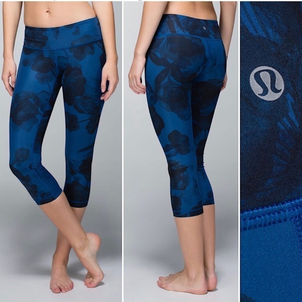 LULULEMON Wunder Under Crop Jumbo Inky Floral Black Inkwell Blue Sz 2